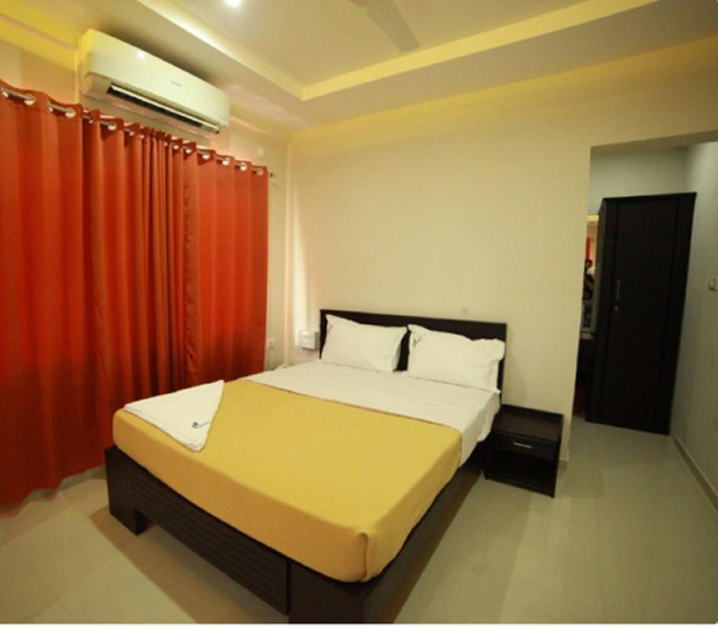 Riva Residency Hotel Palakkad Buitenkant foto